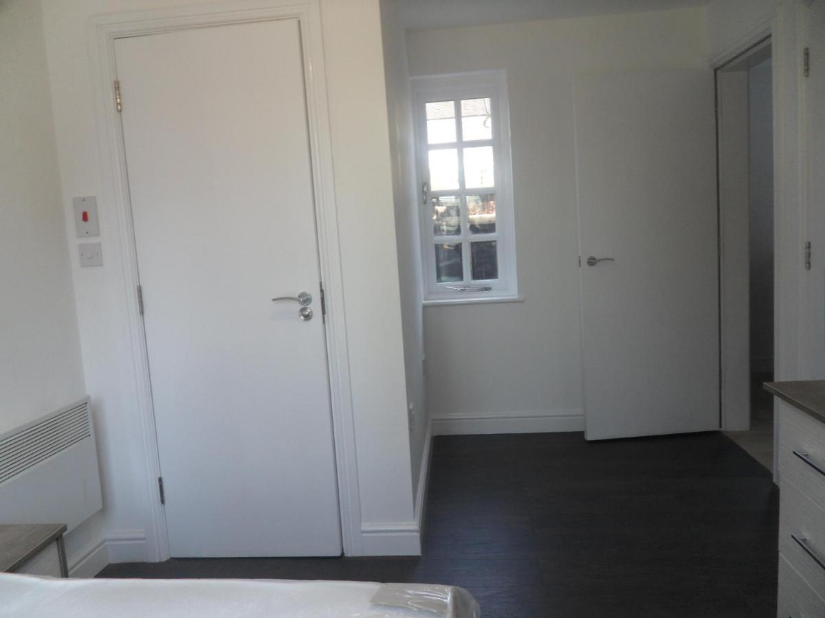 Lancaster Apartment
