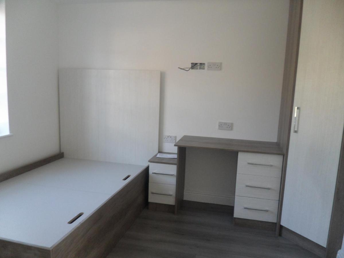 Lancaster Apartment